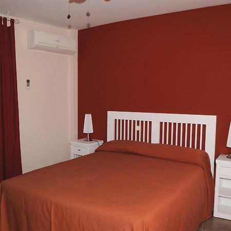 Edificio Reyes Apartment La Adrada Ngoại thất bức ảnh