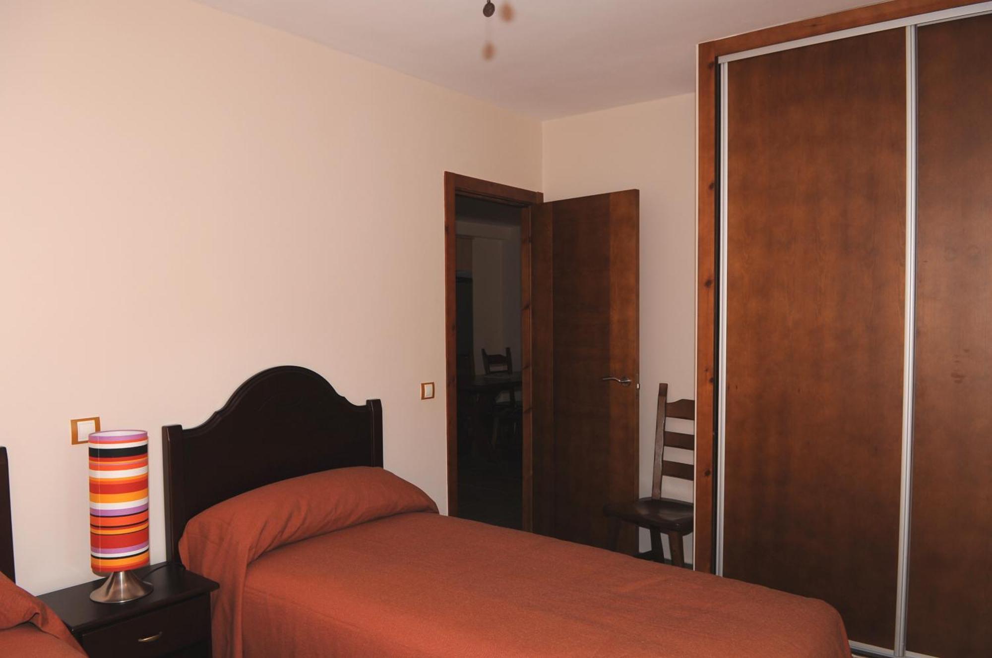 Edificio Reyes Apartment La Adrada Ngoại thất bức ảnh