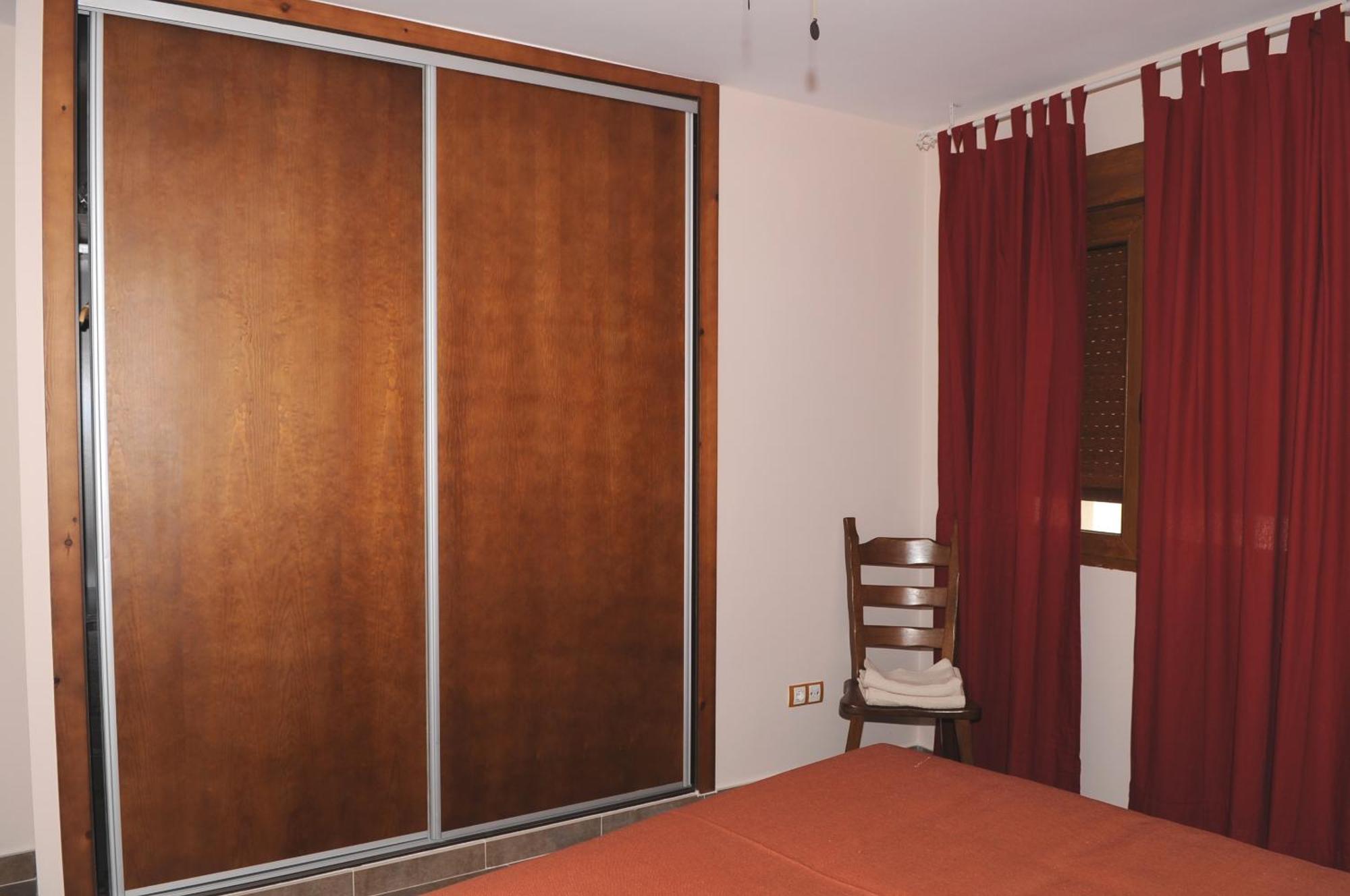 Edificio Reyes Apartment La Adrada Ngoại thất bức ảnh
