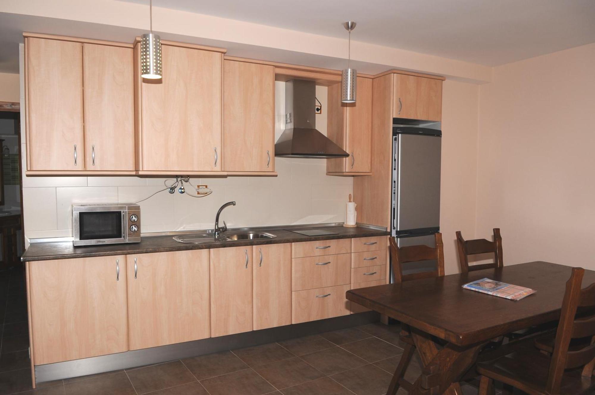 Edificio Reyes Apartment La Adrada Ngoại thất bức ảnh