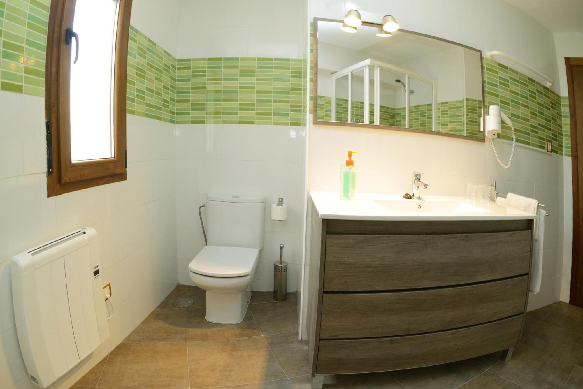 Edificio Reyes Apartment La Adrada Ngoại thất bức ảnh