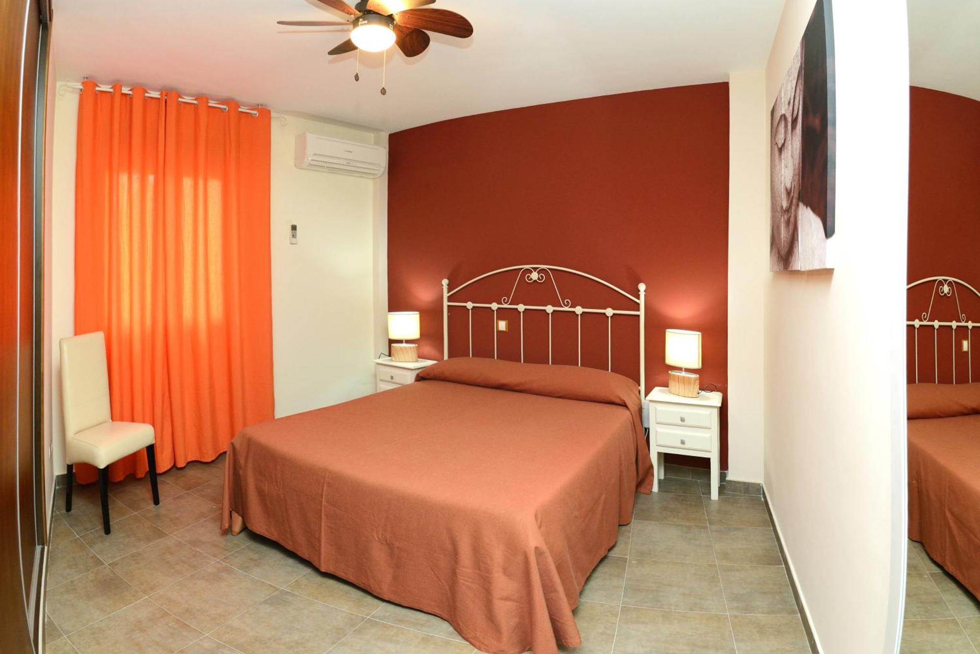 Edificio Reyes Apartment La Adrada Ngoại thất bức ảnh