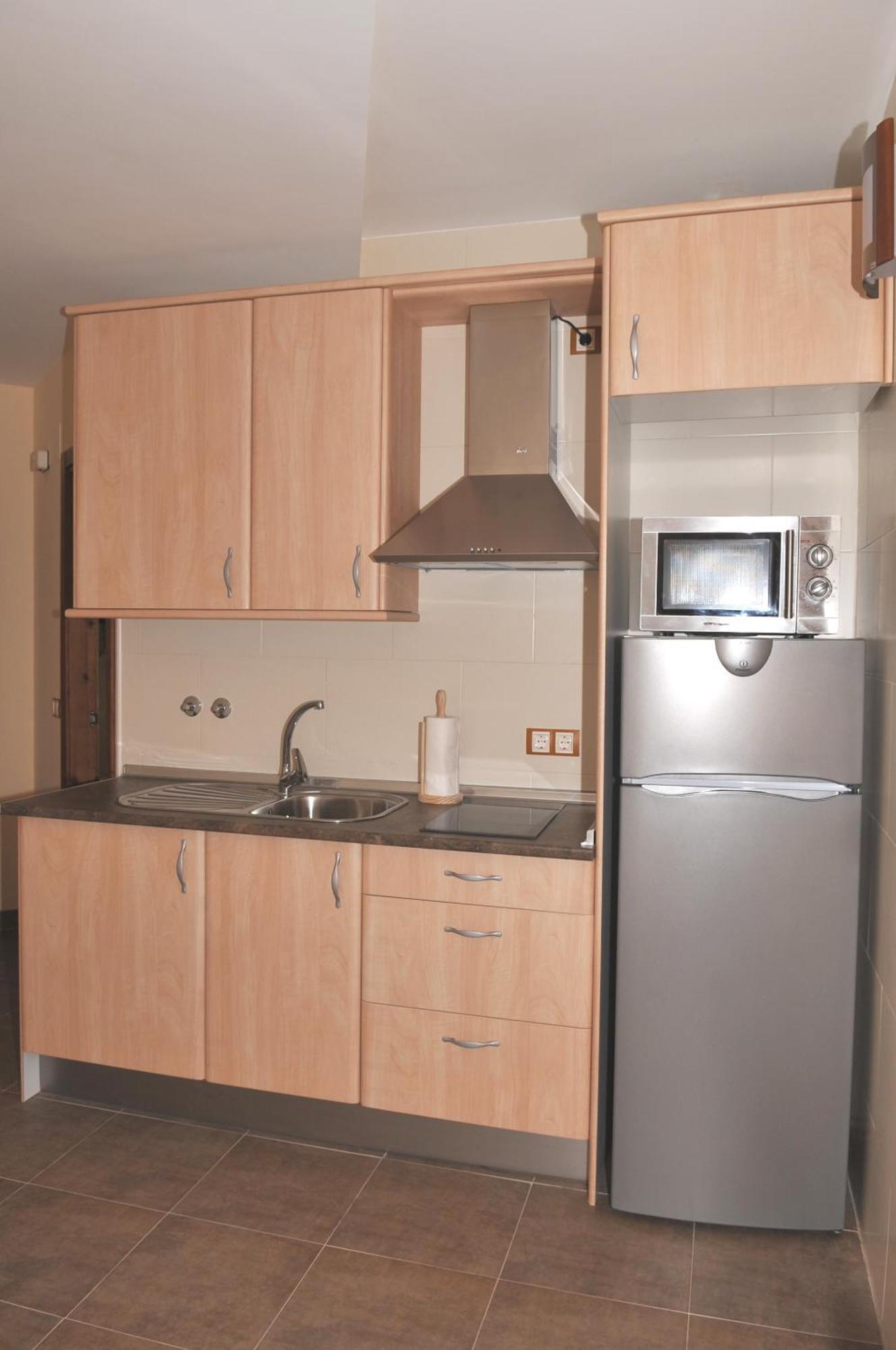 Edificio Reyes Apartment La Adrada Ngoại thất bức ảnh